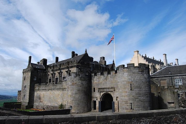 Glasgow (Greenock) Shore Excursion: Stirling, Loch Lomond & The Highlands  - Image 5
