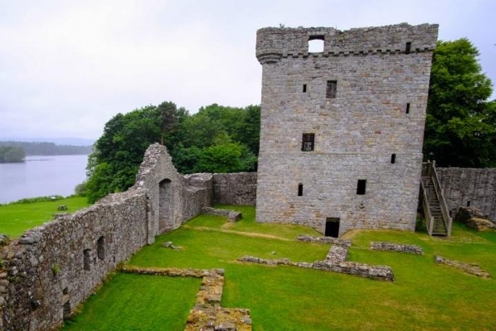 Mary Queen of Scots Luxury Private Day Tour with Scottish Local - Image 5