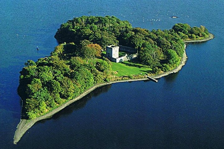 Mary Queen of Scots Luxury Private Day Tour with Scottish Local - Image 3
