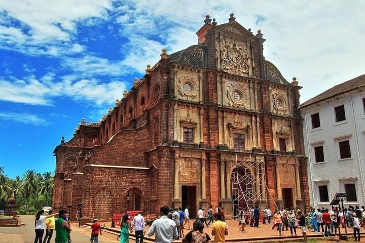 Half-Day Goa Highlights with Port Pick Up and Lunch - Image 1