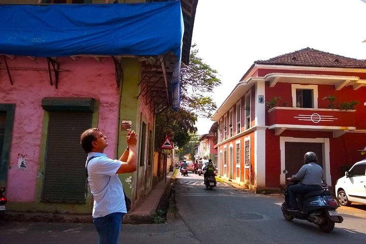 Panjim Heritage Walk with professional guide and refreshments - Image 1