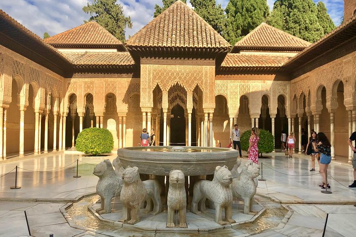 Alhambra Private Tour from Motril: with transport and skip-the-line-tickets - Image 2