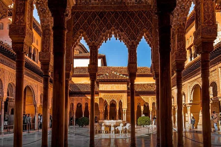 Granada / Alhambra palace Private tour from Motril port for up to 8 persons - Image 1
