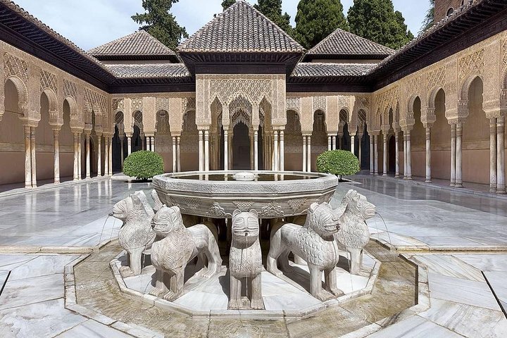 Granada / Alhambra palace Private tour from Motril port for up to 8 persons - Image 5