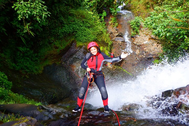 Canyoning cloud forest private day trip - Image 1