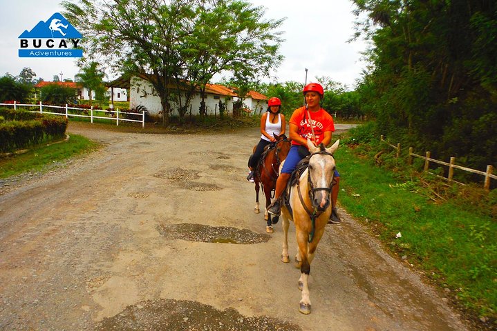 Horseback riding and Shuar community near Guayaquil private trip - Image 3