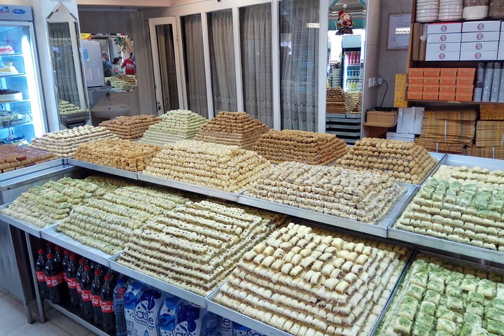 Haifa Culinary VIP Tour - Image 4