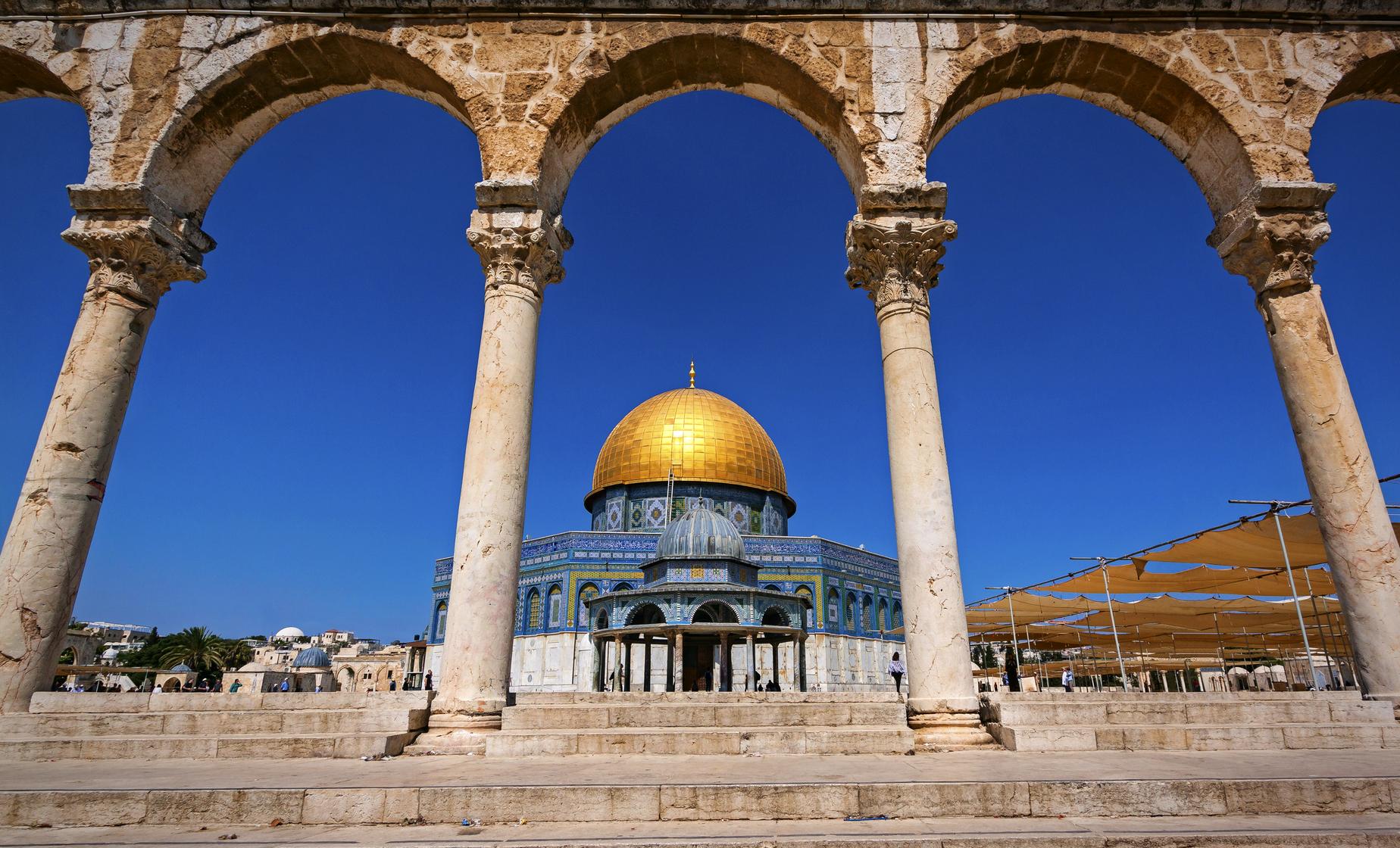 Private Day in Jerusalem - Image 1