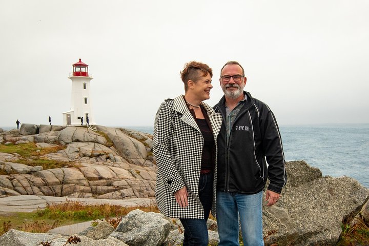 Best of Halifax Small Group Tour with Peggy's Cove and Citadel - Image 1