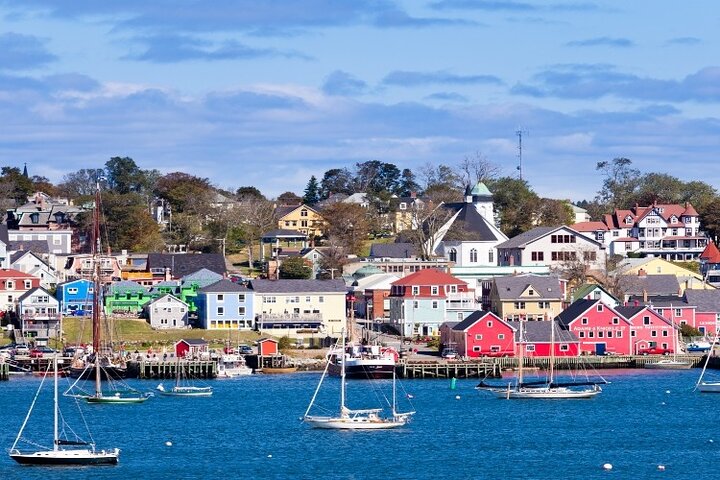 Lunenburg Small Group Express from Halifax + Lobster Roll Lunch - Image 1
