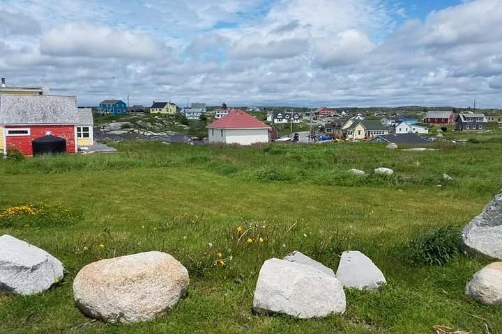 Peggy’s Cove & Halifax Historic Tour - Image 5