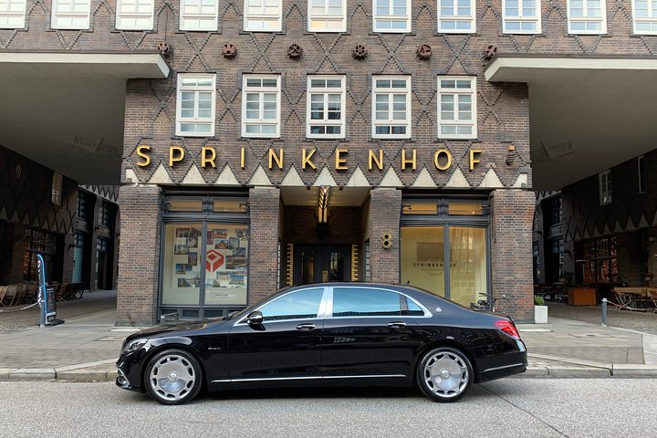 Private sightseeing tour with a luxury sedan - Mercedes-Maybach - Image 2