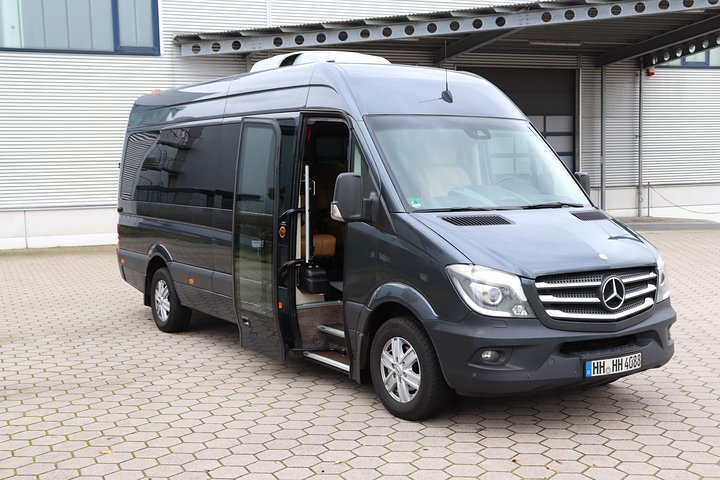 Private Sightseeing Tour with our Minibus 8-seater - Image 1