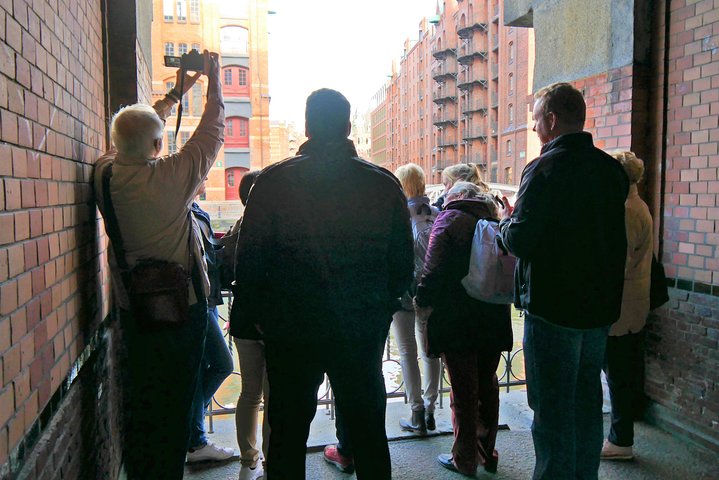 Speicherstadt & HafenCity Erlebnistour - Image 3