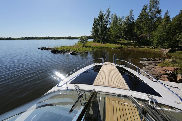 2-Hours Private Modern Boat Tour in Helsinki Archipelago - Image 3