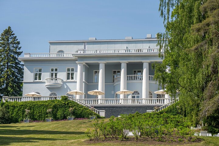 Day tour Helsinki-Porvoo-Haikko Manor with lunch and SPA(8 hours) - Image 1