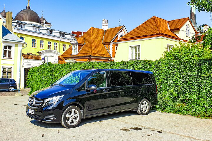 Day trip to Tallinn from Helsinki by VIP car - Image 2