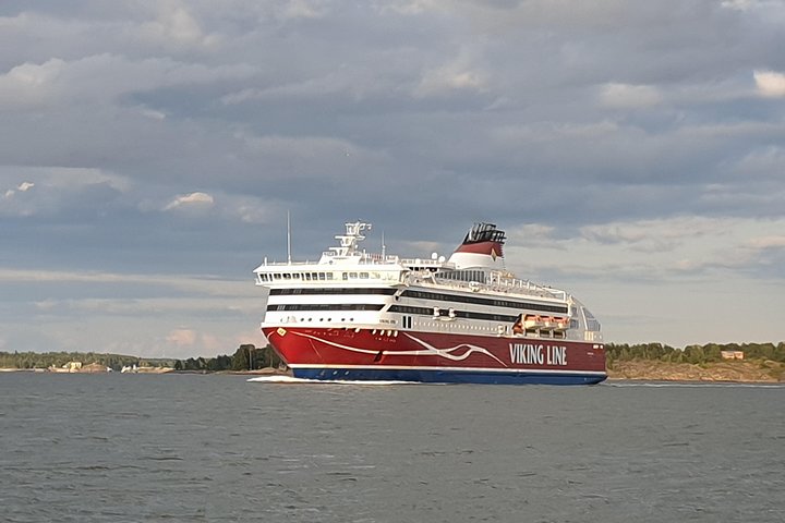 Day trip to Tallinn from Helsinki by VIP car - Image 3