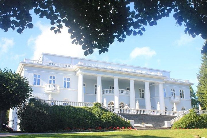 Helsinki and Porvoo Private City Tour by car with local guide - Image 3