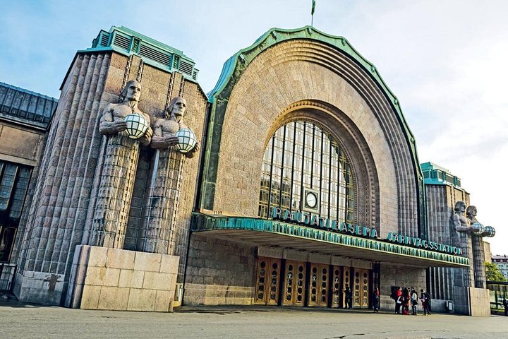 Helsinki Private Tour with guide by VIP car  - Image 3