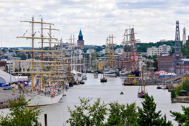 Helsinki Tour to Old Capital Turku by VIP car with Private Guide - Image 1