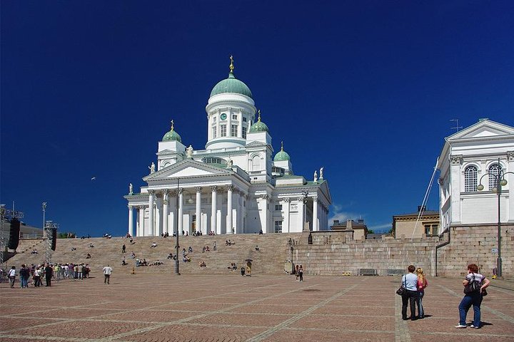Helsinki walking tour with private local guide - Image 1