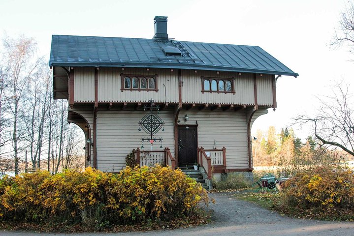 Сity tour in Helsinki and Seurasaari island by VIP car with private guide - Image 2