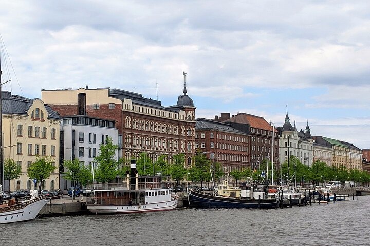 Private city tour of Helsinki with driver and guide - Hotel or cruise pick up - Image 2