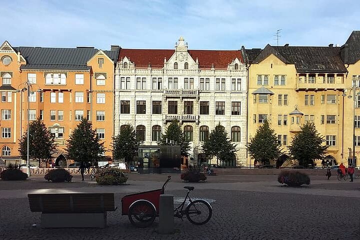 Private city tour of Helsinki with driver and guide - Hotel or cruise pick up - Image 3