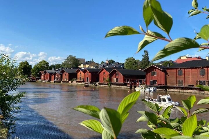 Private Helsinki Highlights and Medieval Porvoo Tour - Image 1