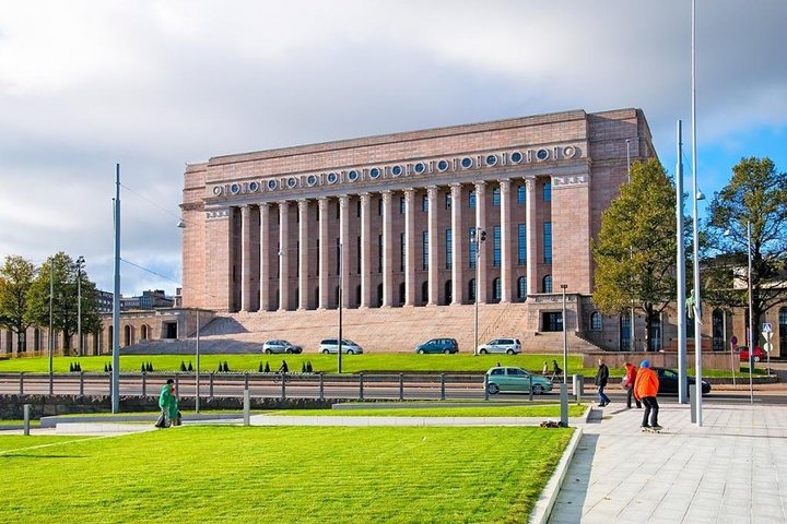 Private Shore Excursion: Helsinki Walking Tour - Image 4