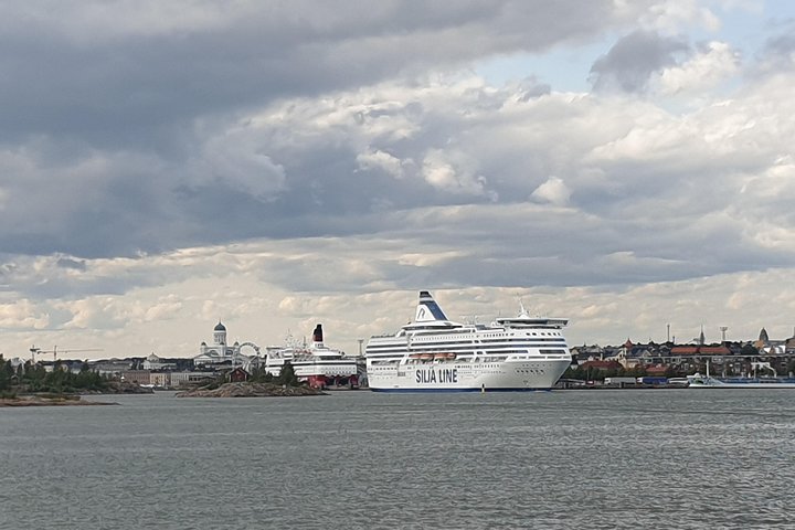 Private sightseeing tour around Helsinki by VIP car for 1-6 pax. - Image 5