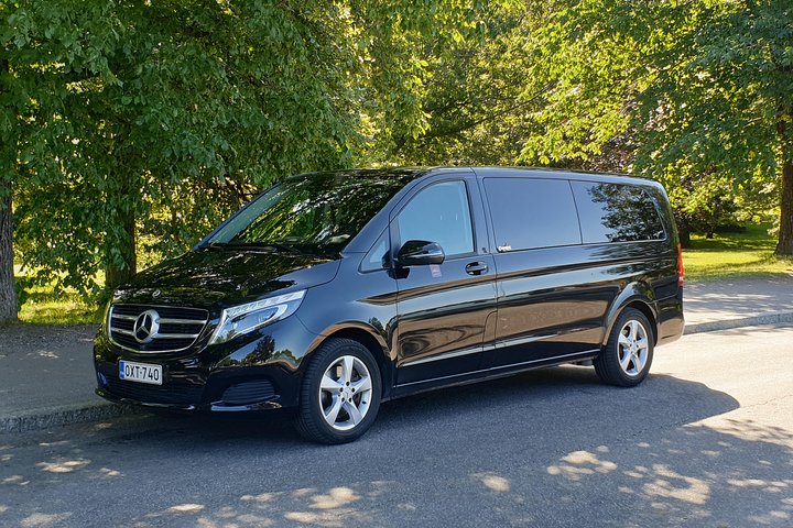 Private sightseeing tour in Helsinki by VIP car 3 hours - Image 4