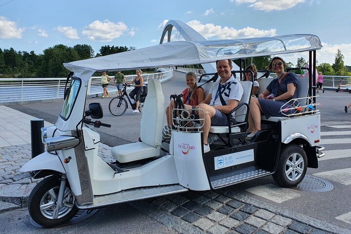 Private TukTuk guided tour in Helsinki 1,5 hours - Image 2