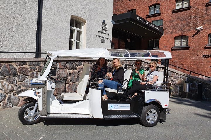 Private TukTuk guided tour in Helsinki 1,5 hours - Image 3