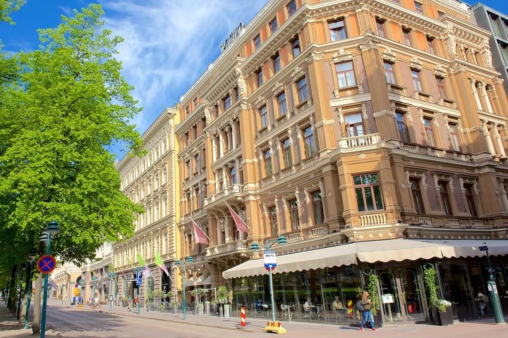 The Best of Helsinki on a Walk and Talk Private Tour - Image 3