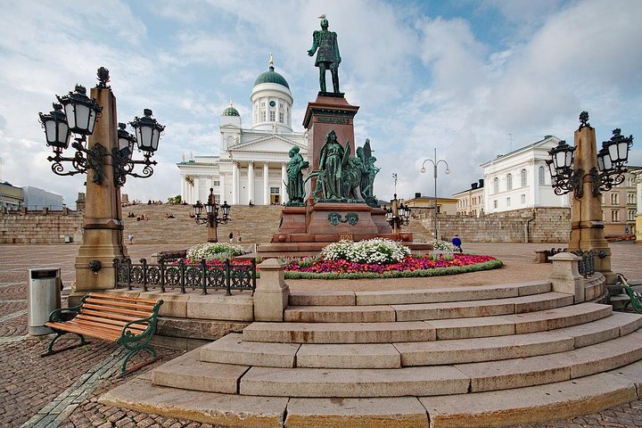 The Best of Helsinki on a Walk and Talk Private Tour - Image 2
