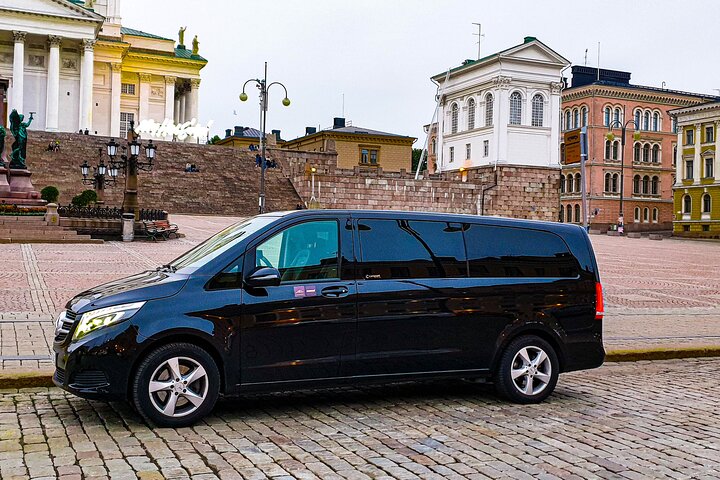 Unforgettable private tour Helsinki-Porvoo-Haikko by VIP car (6 hours) - Image 1