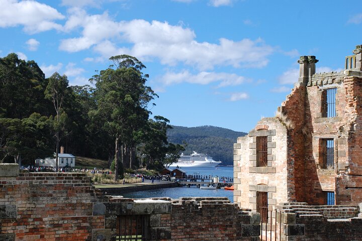 Private Tasman Peninsula Walking Tour - Image 1