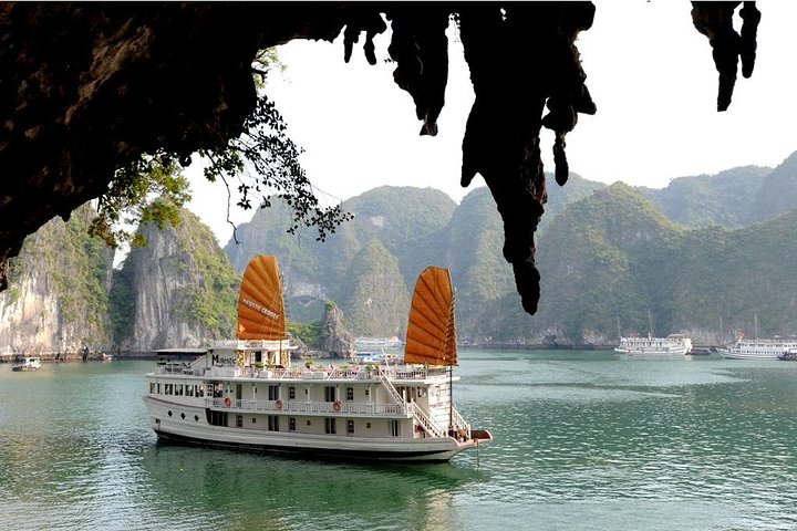 2-Day Halong Bay Overnight - Majestic Superior Cruise - Image 2