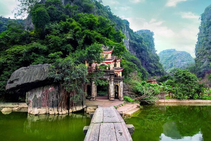 2-Day Halong Bay Tou & Ninh binh Tour With Transfer - Image 4