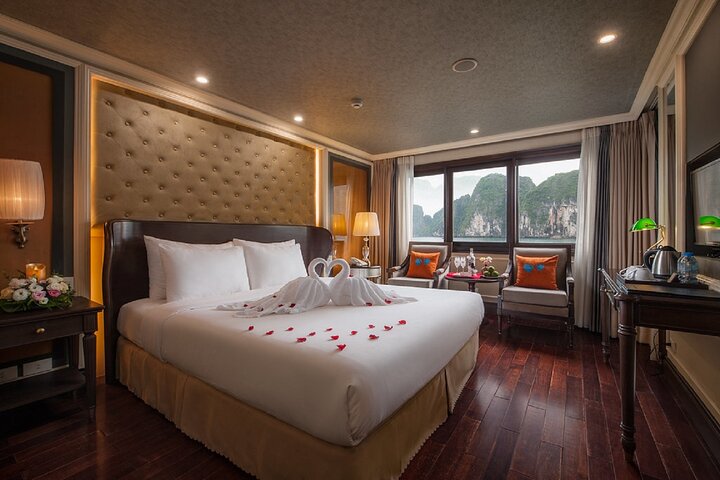 2-Day Spectacular Halong Bay Cruise from Hanoi - Image 3