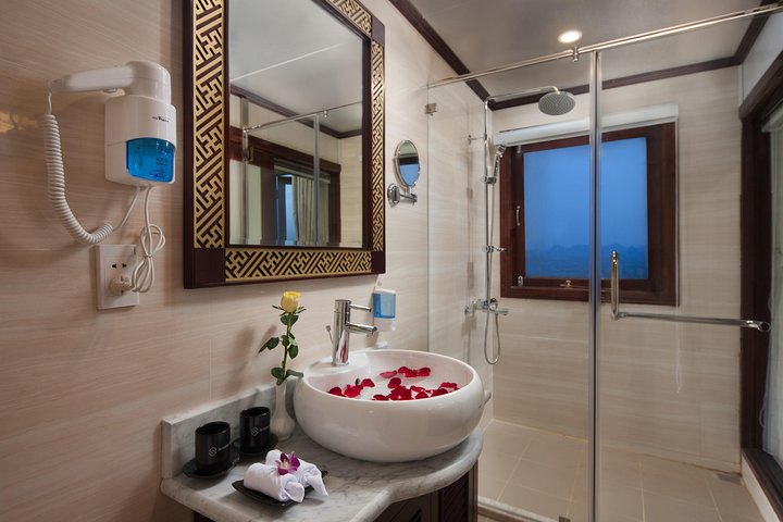 2 days 1 night on Halong bay with modern cruise - Image 5