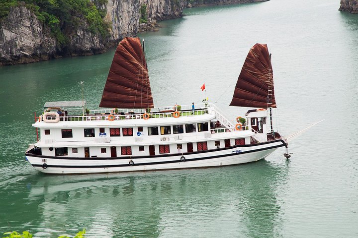2 Days 1 Night on Swan Cruises visiting Bai Tu Long bay Thien Canh Son cave - Image 1