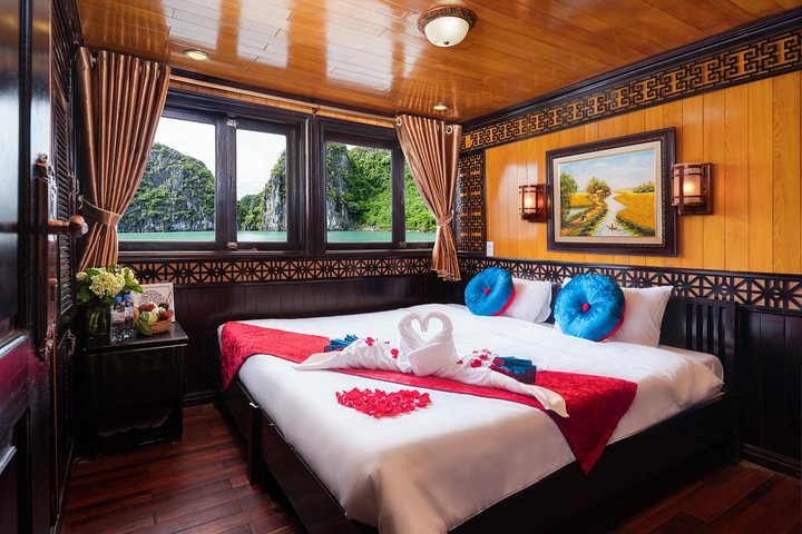 2 Days 1 Night on Swan Cruises visiting Bai Tu Long bay Thien Canh Son cave - Image 3