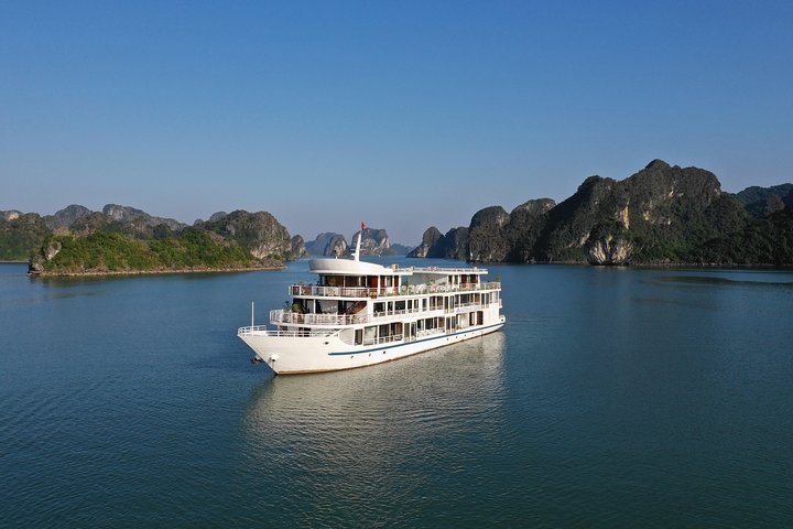 2 Days Ha long Sapphire Cruise - Image 1