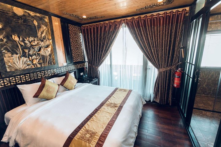 2 days Halong Bay and Bai Tu Long Bay - Overnight Victory Star Cruise 5* - Image 3
