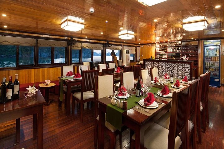 Bai Tu Long bay Boutique Cruise 2D/1N: Kayaking & swimming at pristine places - Image 4