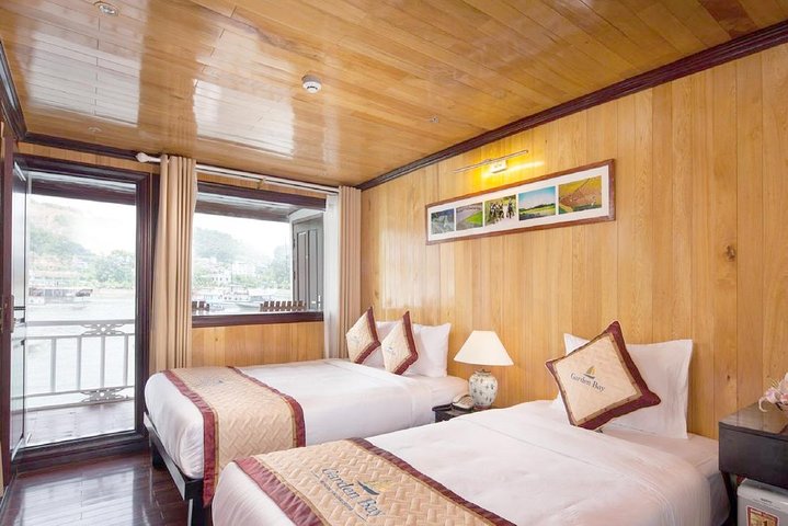 Bai Tu Long Bay Boutique Cruise: Visit Bai Tu Long bay & Overnight boat in 2 day - Image 3