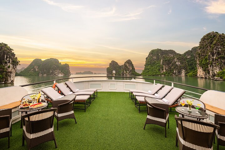 BEST SELLER - Halong 5 Star Day Cruise: Buffet Lunch, Wine& Fruit - Image 3